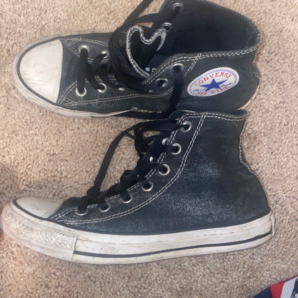 black converse pretty good condition